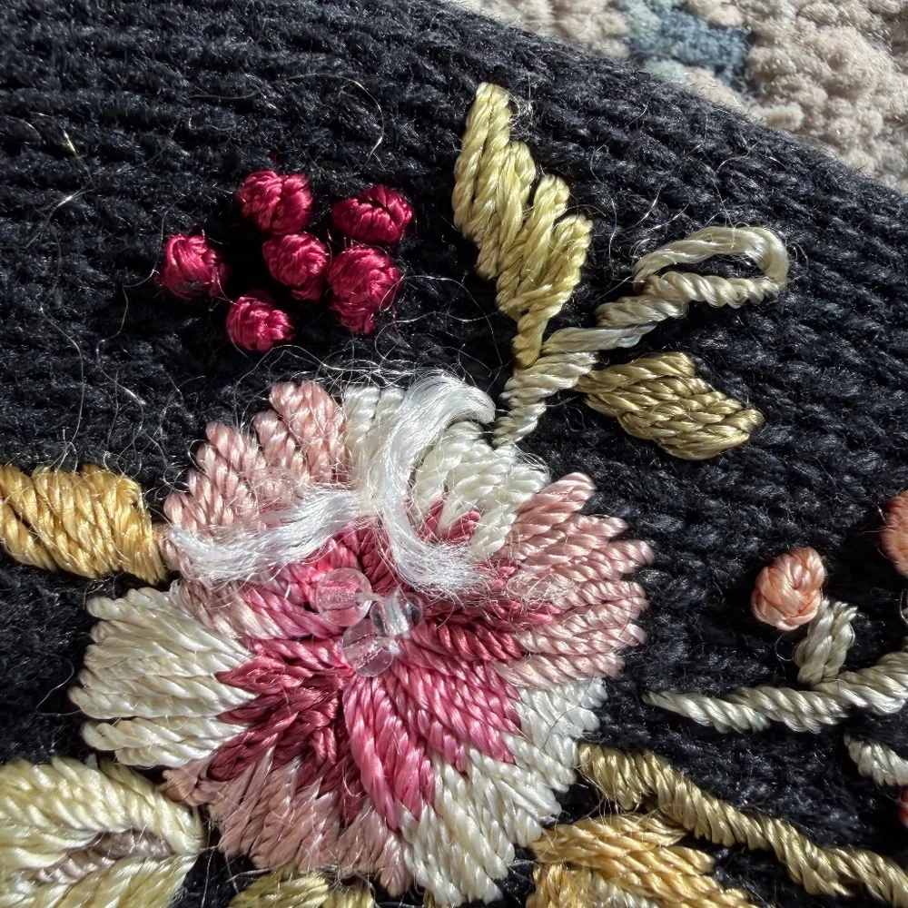 Vintage 90s Black Floral Embroidered Cotton/Ramie Cardigan — XL/L —Cottagecore - Picture 6 of 9
